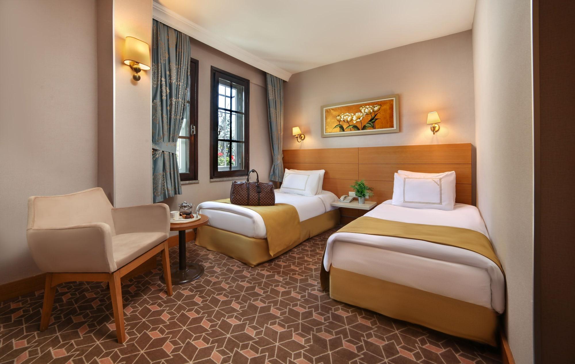 Almina Hotel - Special Class Istanbul Bagian luar foto