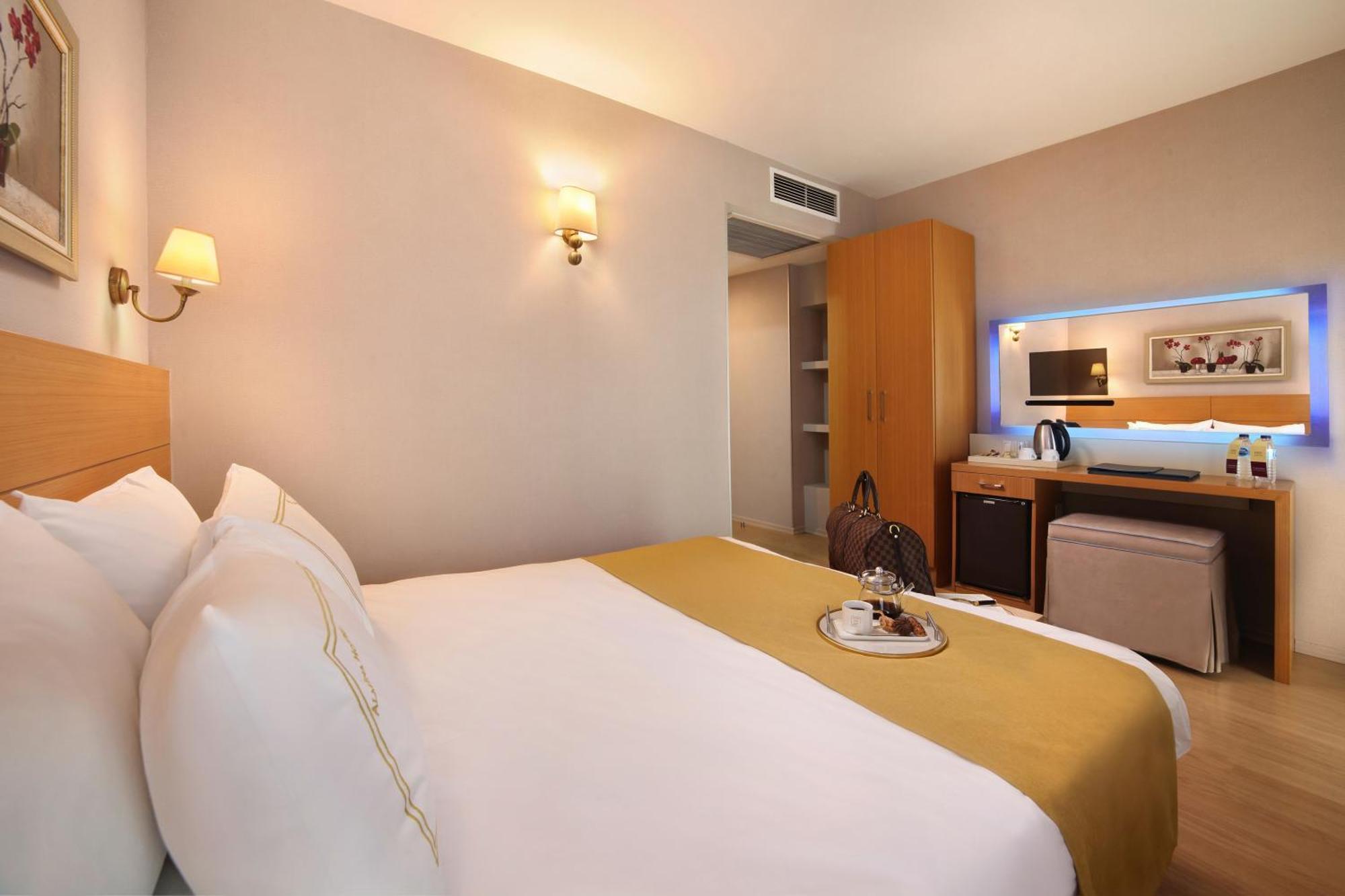 Almina Hotel - Special Class Istanbul Bagian luar foto